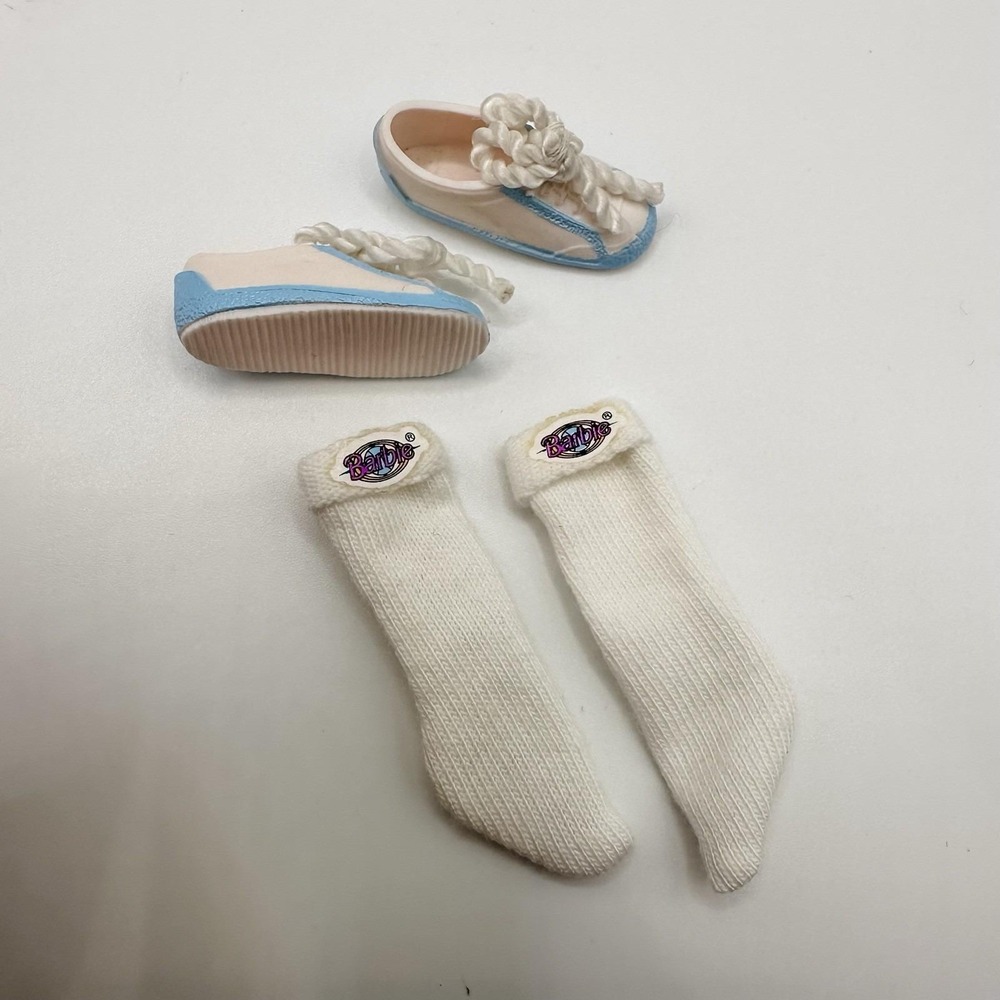 VTG 90's Barbie Doll High Top Shoes Realistic Socks Mattel‎